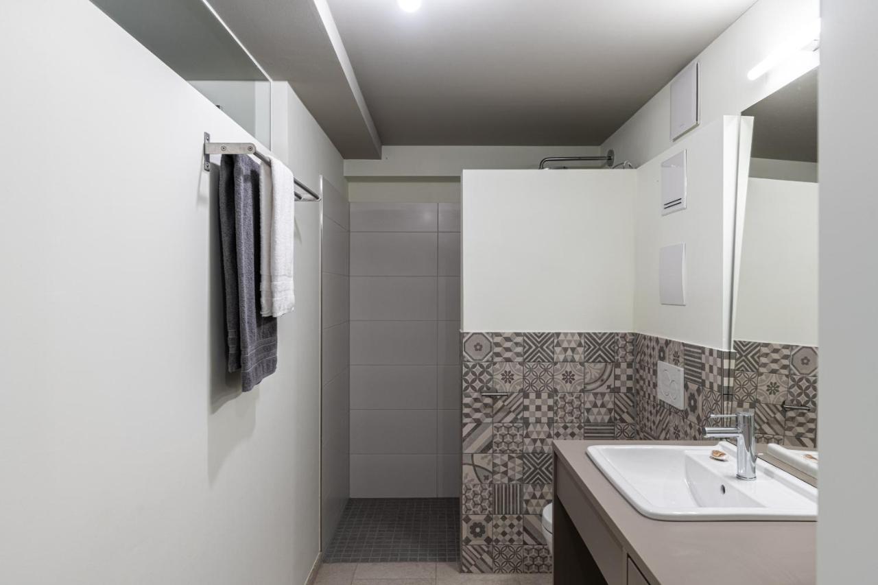 שונדורף West Apartments מראה חיצוני תמונה