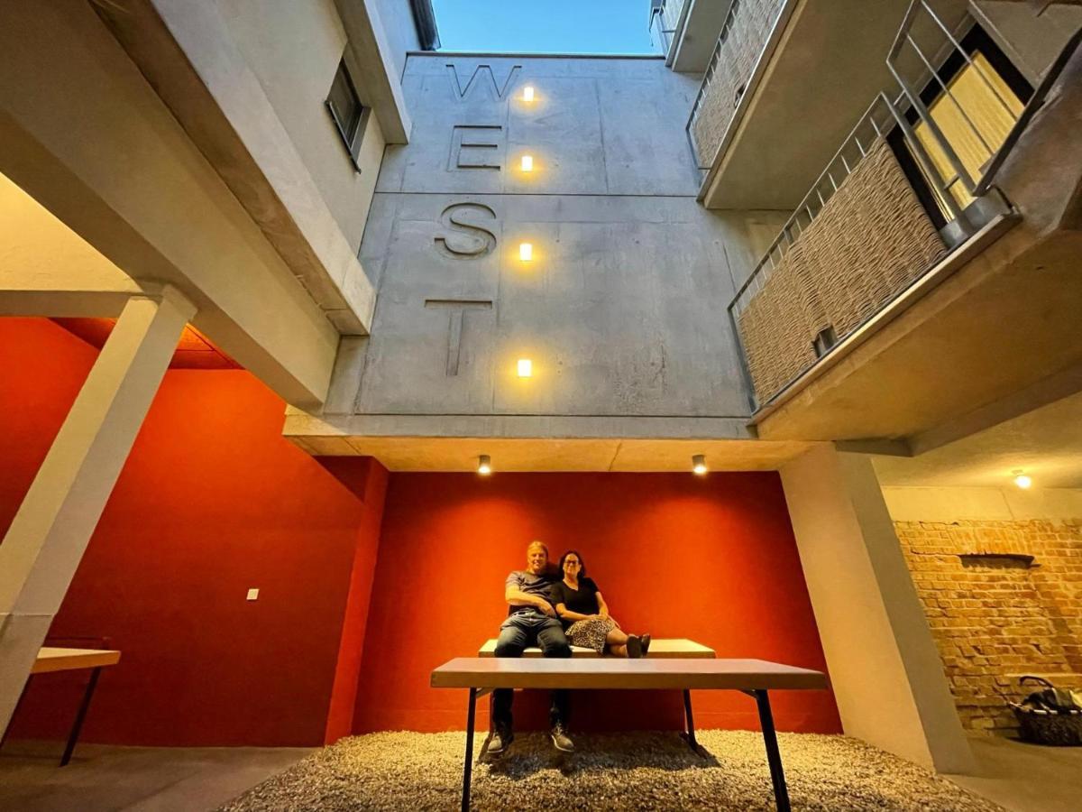 שונדורף West Apartments מראה חיצוני תמונה