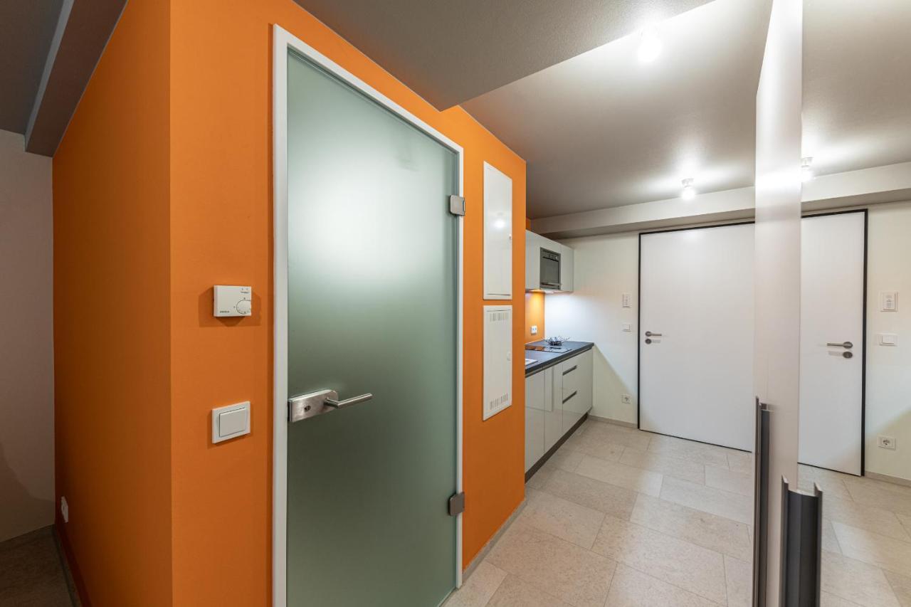 שונדורף West Apartments מראה חיצוני תמונה