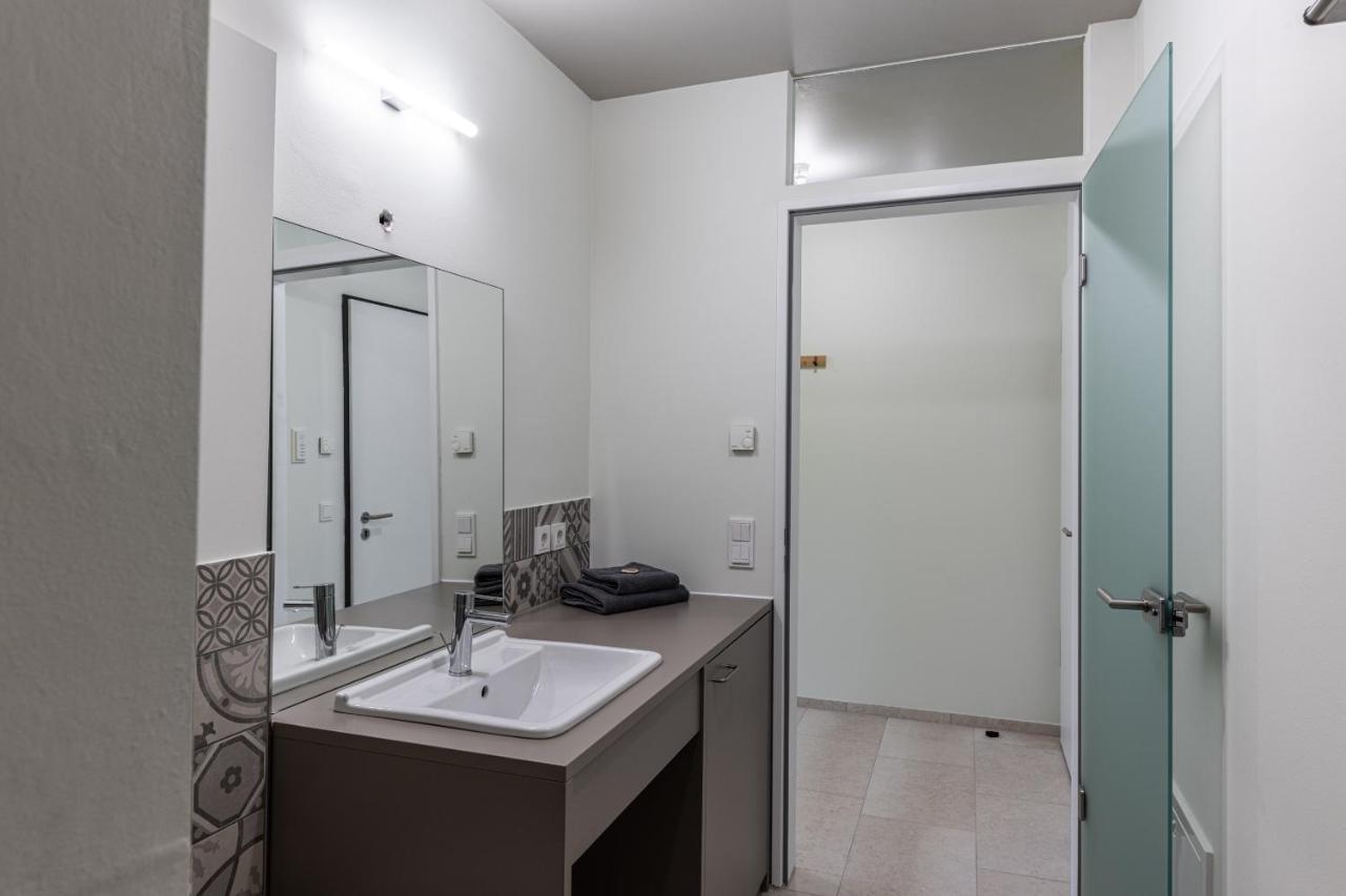 שונדורף West Apartments מראה חיצוני תמונה