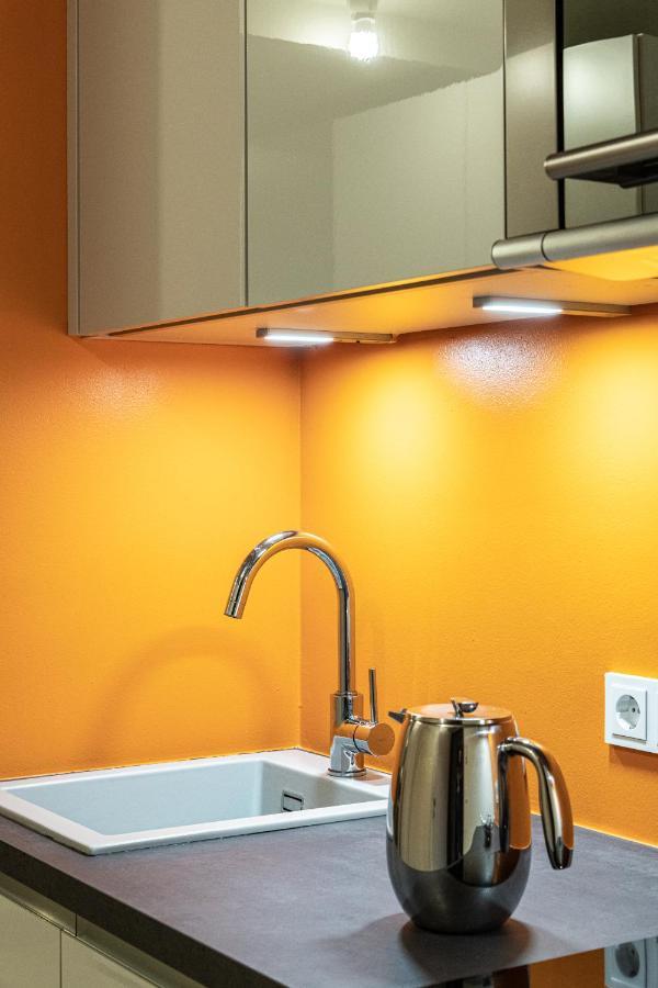 שונדורף West Apartments מראה חיצוני תמונה